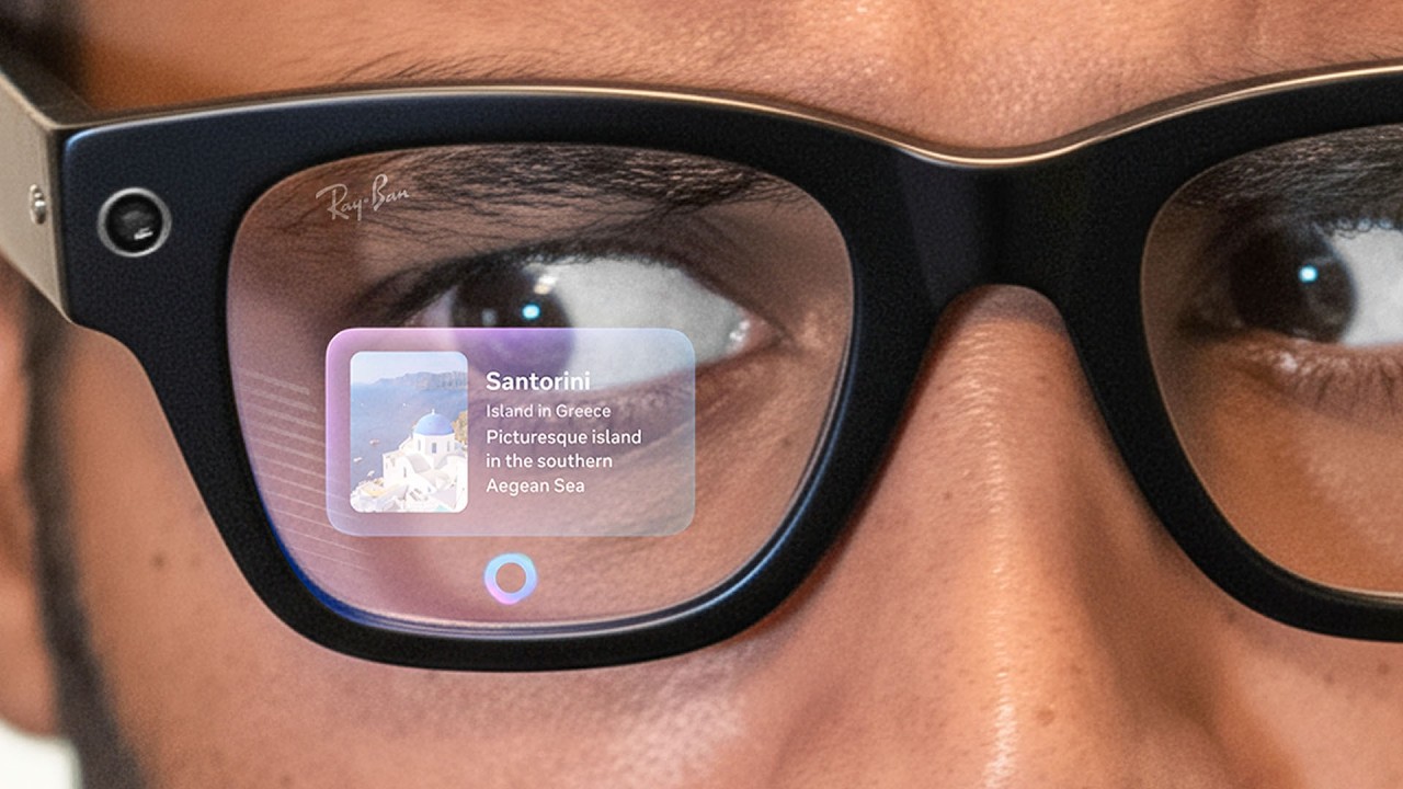 Meta Ray-Ban glasses showing heads-up display with contextual information